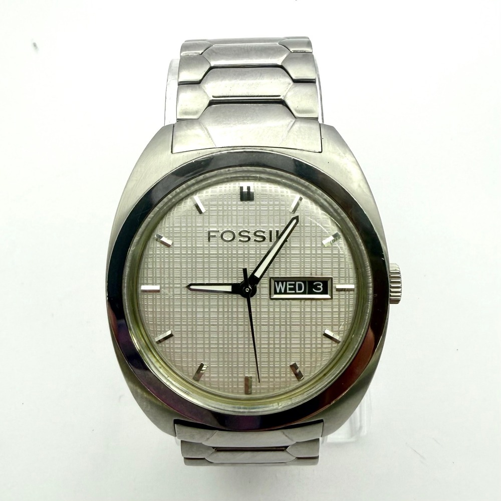 Fossil FS4053 Stainless Steel 40mm Day Date Silver Dial Mens Watch 50M‎ new batt
